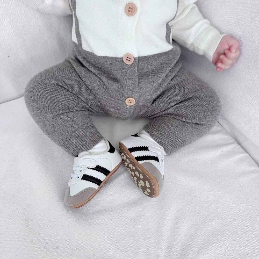 Baby Boys Girls Black Faux Leather Rubber Sole Retro Walking Sneakers Shoes